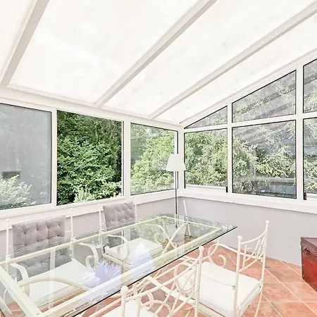 Garden Daire