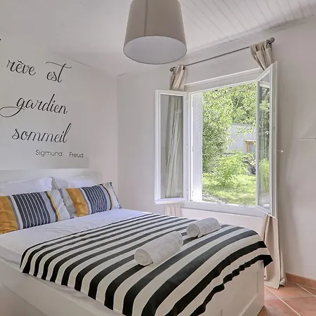 Garden Daire Coupvray